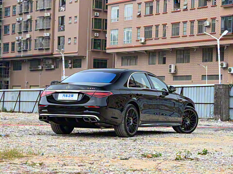 2025�� AMG S 63 L E Performance