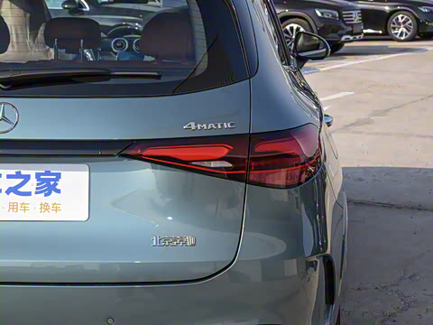 2025�� GLC 300 L 4MATIC ������ 5��