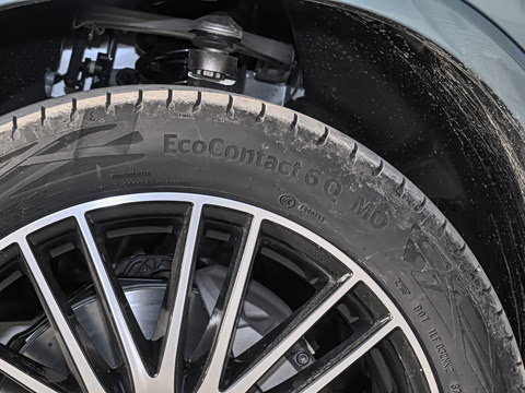 2025�� GLC 300 L 4MATIC ������ 5��