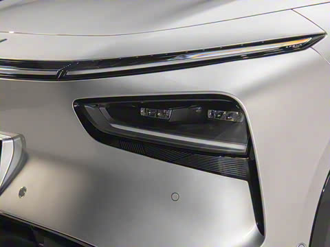 2025�� 702 �������� Ultra