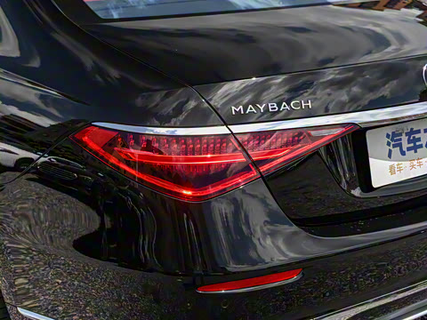 2025�� �Ŀ� S 580 4MATIC