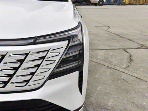 2025�� ���Ĵ� UItra 2.0T ������ �ǻ۾�����