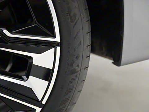 2025�� xDrive30L ������ M�˶���װ