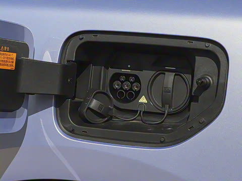 2025�� ���� 550ProѲ����