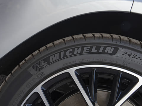 2023�� P7i 702 Max