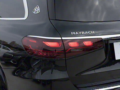 2025�� GLS 480 4MATIC