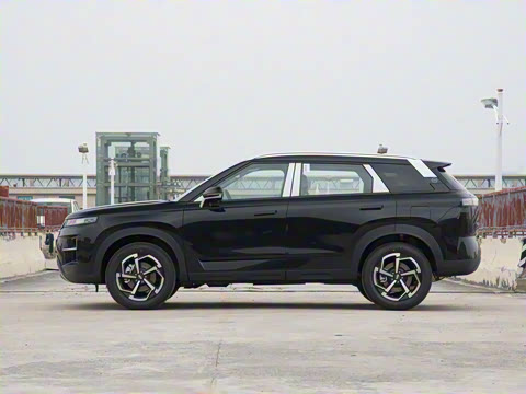 2025�� ���ܰ� 1.6T ��������