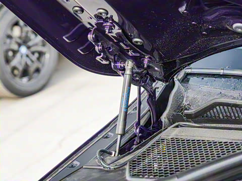 2025�� 225i M�˶���ҹ��װ