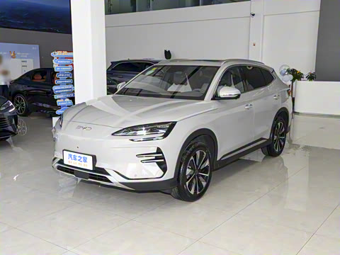 2025�� EV 520km ������