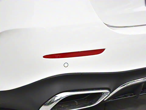 2024�� E 350 e L ���ʽ��϶����˶��γ�