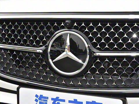 2024�� E 350 e L ���ʽ��϶����˶��γ�