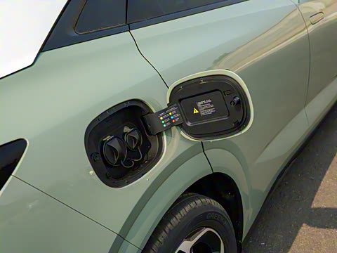 2025�� 605���˰�