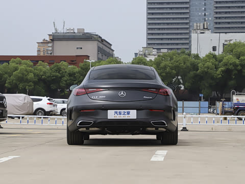 2025�� CLE 300 4MATIC �����ͽ��ܳ�