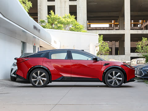 2025�� 630 MAX���а�