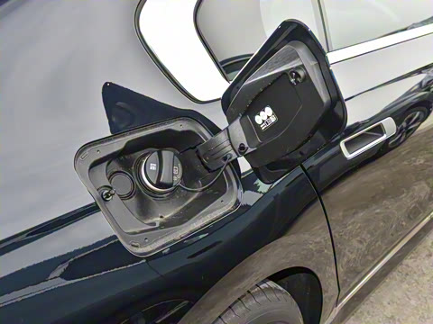 2023�� 735Li ������װ