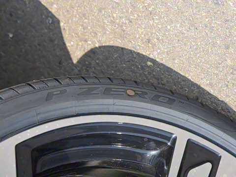 2024�� 40 TFSI ����������(��ҹ��)