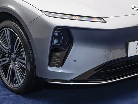 2025�� 102kWh �׷�������