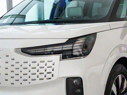 2025�� Ultra ����