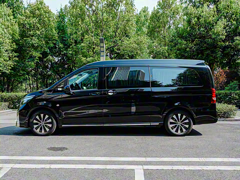 2024�� ��ʨϵ�� 2.0T 7��