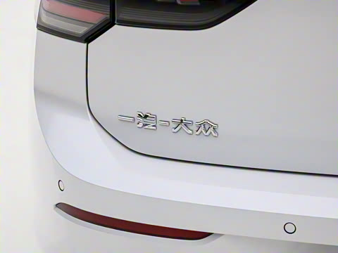 2025�� 380TSI DSG GTI