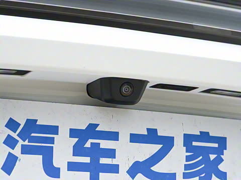 2025�� 75kWh Touring