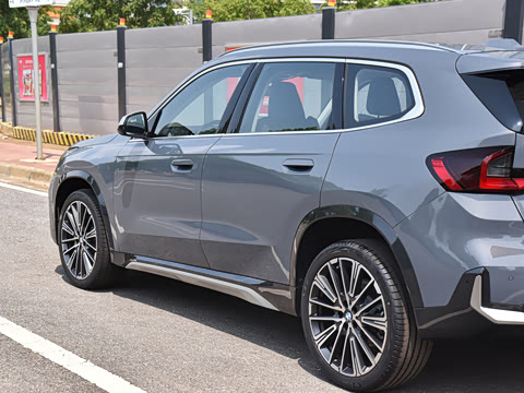 2023�� xDrive25Li X�����װ