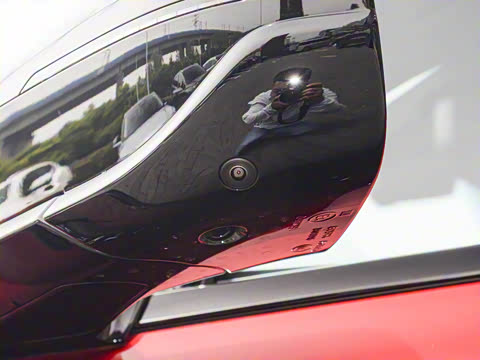 2025�� 2.0T ������������˹��