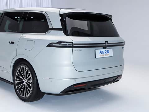 2025�� ����Ultra+ �߶���