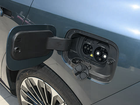 2025�� 510 Pro