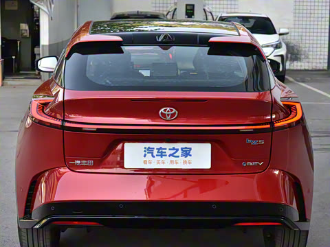 2025�� 550 PRO���а�