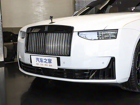 2025�� Black Badge