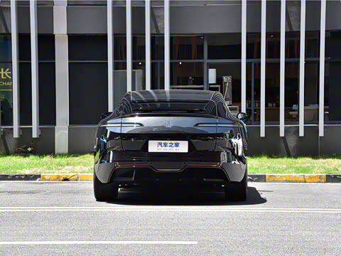 2025�� Ultra���������