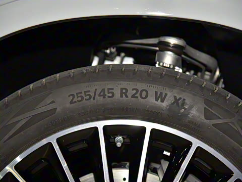 2025�� GLC 300 4MATIC ����SUV