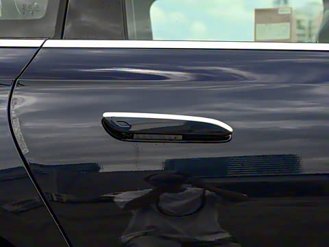 2025�� �Ŀ� E 300 L ʱ����