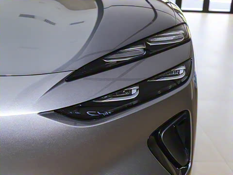 2025�� EV 605�캽Pro��