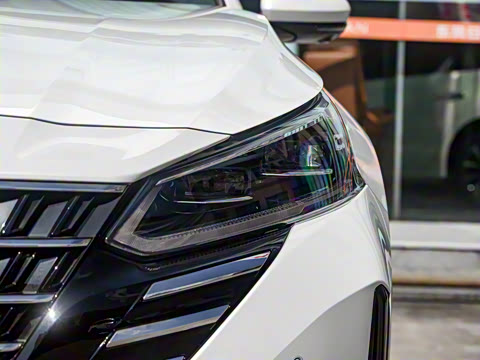 2022�� 2.0L XL-Upr ������