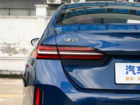 2024�� 525Li M�˶���װ