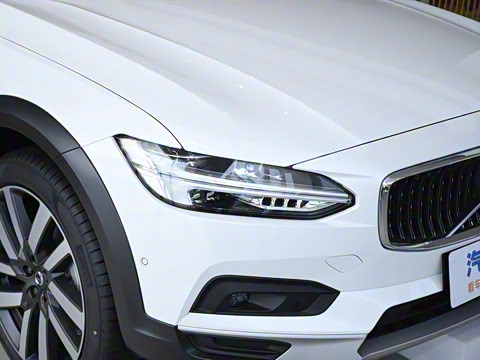 2024�� Cross Country B5 AWD �����