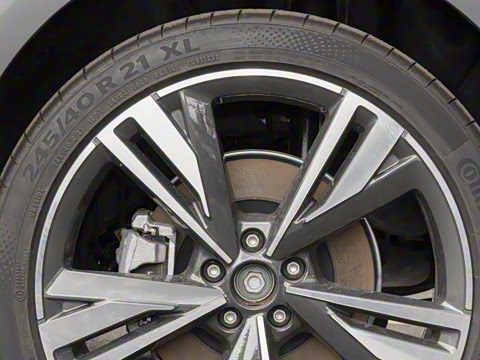 2025�� allroad quattro 55 TFSI ��̽�ռ�