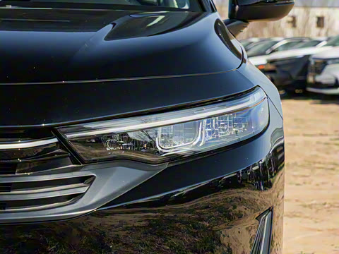 2025�� 240TURBO CVT�Ƽ���