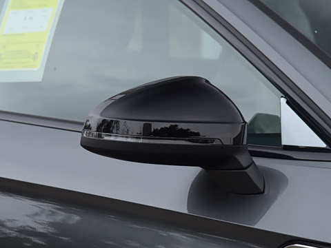 2024�� Sportback 40 TFSI quattro ����������