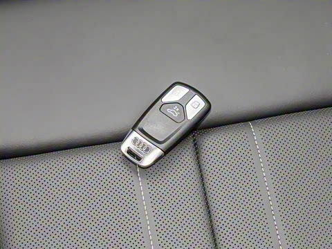 2025�� 45 TFSI ����������