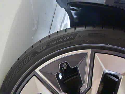 2023�� 740Li ������ ������װ