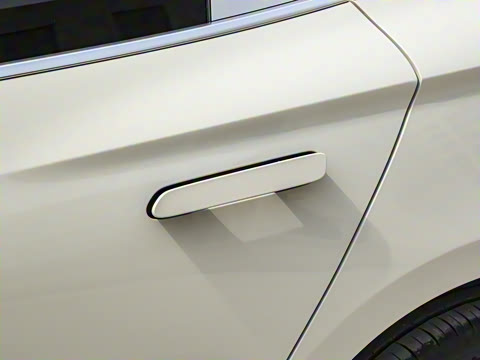 2025�� �Ǽݰ� DM-i 1.5T 125km �콢��