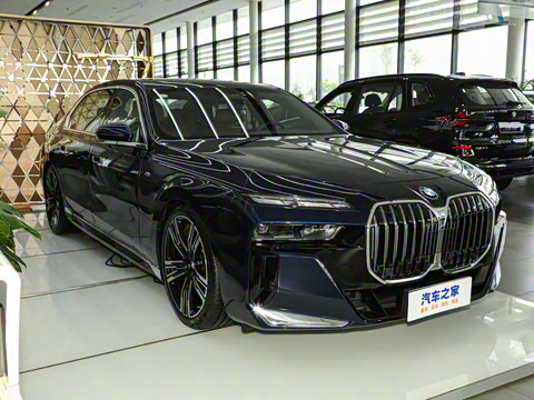 2023�� 740Li ������ M�˶���װ