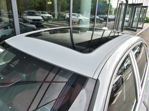 2025�� 325Li M�˶���װ