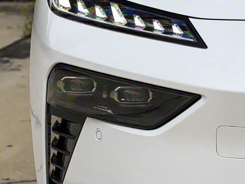 2025�� ���� 550ProѲ����