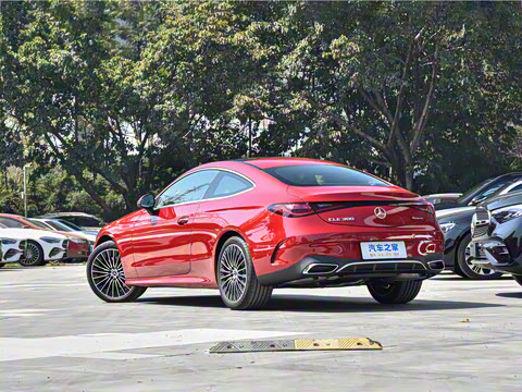 2025�� CLE 300 4MATIC �����ͽ��ܳ�