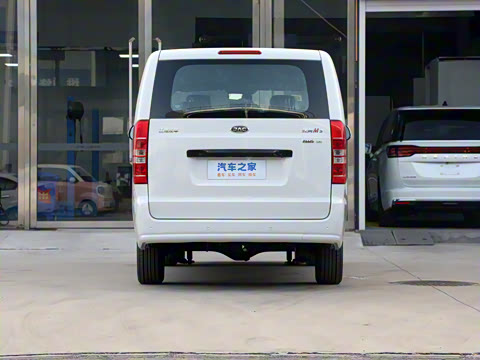 2025��  PLUS 1.8L �ֶ������ 5��