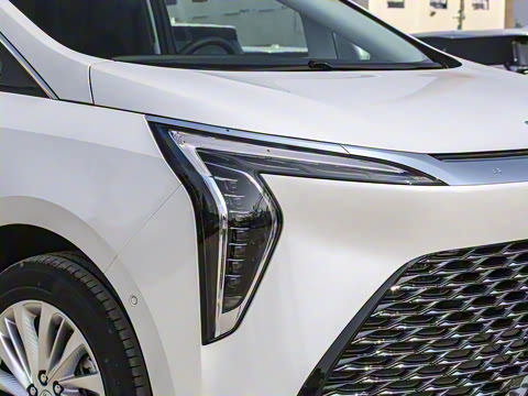 2025�� 2.0T ����������